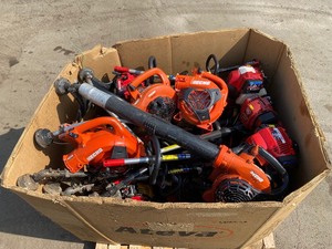 ASSORTED GAYLORD FULL WITH ECHO HOMELITE TROY BILT CRAFTMAN OUTDOOR TOOLS SEE PICS