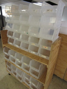 lot 312 image: AKRO BINS, CLEAR, PART# 30-240