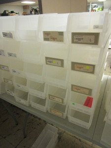 lot 314 image: AKRO BINS, CLEAR, PART# 30-234