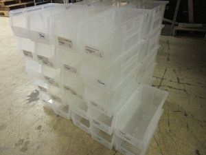 lot 317 image: AKRO BINS, CLEAR, PART# 30-230