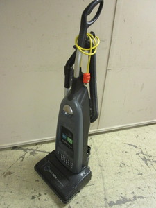 lot 330 image: TENANT COMMERCIAL VACUUM CLEANER
