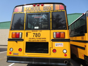 lot 780 image: THOMAS HANDICAP ACCESSIBLE SCHOOL BUS