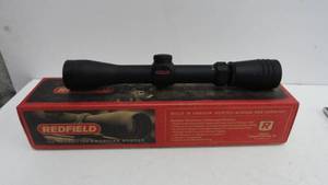 lot 4 image: Scope Redfield Optics Revolution