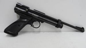 lot 10 image: Crossman 2300T177 Cal Air Pistal