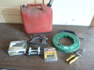 lot 15 image: Miscellaneous Garage Items