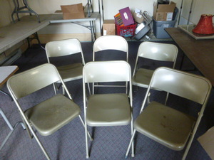 lot 65 image: 6 Folding Chairs