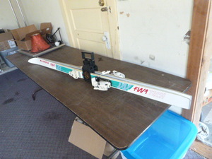 lot 81 image: Kastle FW1 Supra Snow Skis