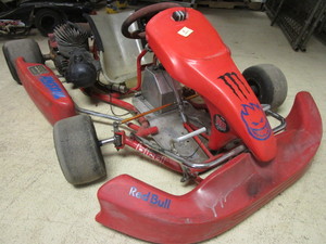 lot 406 image: RACING GO-KART