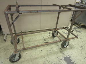 lot 414 image: RACING GO-KART PIT WORK-STATION STAND, ON WHEELS