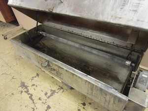 lot 420 image: RACING GO-KART WHEEL HOT BOX