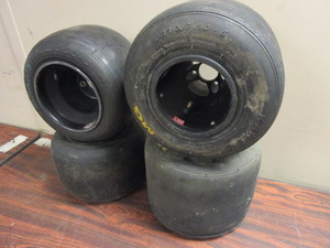 lot 431 image: MAXXIS, MG GO-KART RACING TIRES WITH DWT RIMS
