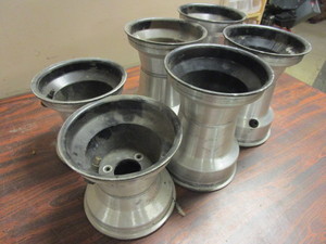 lot 451 image: GO-KART RACING RIMS