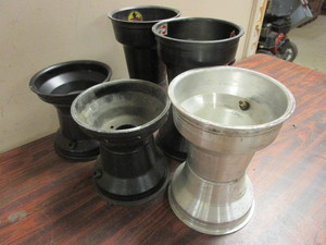 lot 453 image: GO-KART RACING RIMS