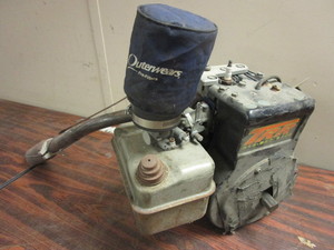 lot 457 image: RACING GO-KART ENGINE