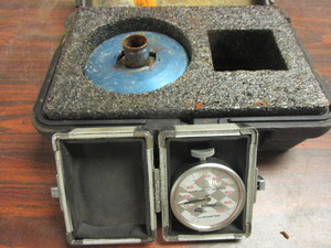 lot 466 image: BULLY CLUTCH AND TIRE DUROMETER, FOR A RACING GO-KART