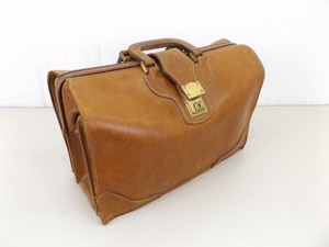 lot 11 image: Vintage THICK Leather Doctors Bag