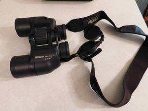 Nikon 8 x 40 Field Glasses