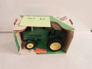 John Deere Model M Tractor 116 Scale