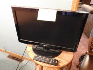 L. G. 16 Flat Screen TV