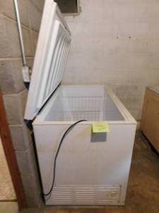 Freezer 48 x 36(h) x 28(d)