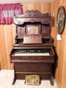 Beckwith Antique Organ - Top is removable