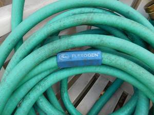 4 Plastic Lawn Chairs & Hose