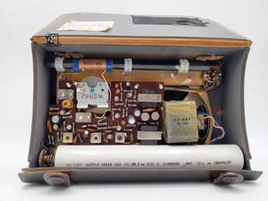 lot 375 image: Vintage Collectors Realtone 10 Portable Transistor Radio - Genuine Leather Case Japan - Does Not Works -(