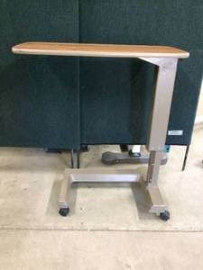 lot 22 image: Heavy Duty Height Adjustible Hospital Overbed Table - Great Condition