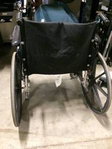 lot 42 image: Invacare Tracer SX5 22 Wheelchair