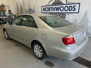 2005 Toyota Camry -No Reserve-