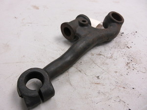 lot 529 image: 1937-39 BUICK RIGHT HAND SUPPORT STEERING KNUCKLE