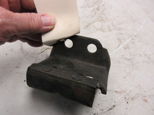 lot 537 image: 1940-47 BUICK MOTOR MOUNT