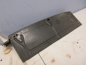 lot 556 image: 1940 CENTER GRIL PANEL