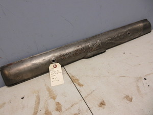 lot 557 image: 1939 BUICK SPARK PLUG WIRE COVER