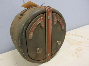 lot 565 image: 1936-1937 OLDSMOBILE DELUXE ACCESSORY HEATER
