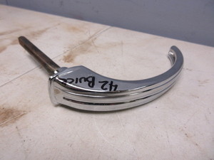 lot 605 image: 1942 BUICK DOOR HANDLE