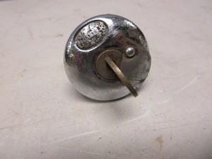 lot 609 image: OAKS SPARE TIRE LOCK