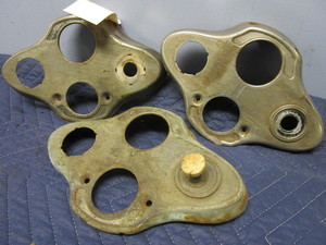 lot 642 image: 1930-1931 FORD DASH COMPONENTS