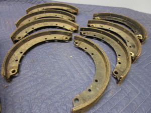 lot 654 image: 1930-1931 FORD MODEL A BRAKE SHOES