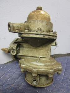 lot 668 image: BUICK DUAL-ACTION FUEL PUMP