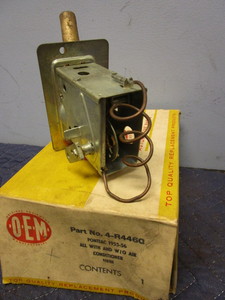 lot 717 image: 1955-1956 PONTIAC HEATER CONTROL VALVE