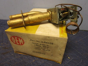 lot 726 image: 1959 CHRYSLER, DESOTO, DODGE, PLYMOUTH HEATER CONTROL VALVE