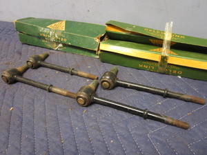 lot 741 image: 1939-1940 BUICK SHOCK LINKS
