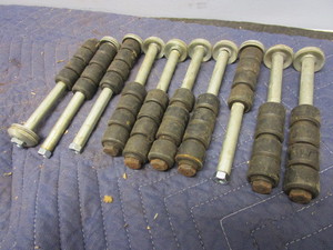 lot 746 image: STABILIZER LINKS, FOR FRONT SUSPENSION