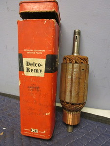 lot 760 image: 1942-1952 BUICK GENERATOR ARMATURE