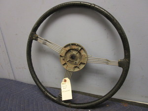 lot 778 image: 1938 BUICK BANJO STEERING WHEEL