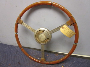 lot 780 image: 1939 BUICK 8 SPECIAL STEERING WHEEL