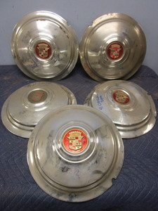 lot 800 image: 1941 CADILLAC HUBCAPS