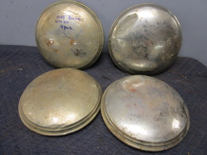 lot 807 image: 1940 BUICK HUBCAPS