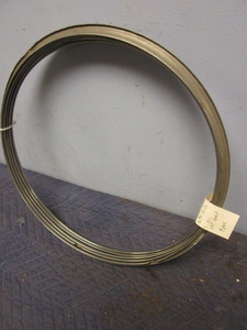 lot 817 image: BEAUTY RINGS